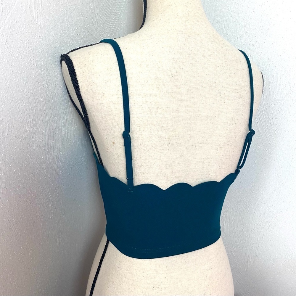 Shein Scalloped Edge Crop Camisole.  Green  Sz S - Picture 10 of 10